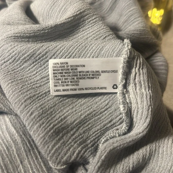 **SOLD ON MERCARI**Knox Rose gray flowy boho sleeveless women’s top size medium - Picture 6 of 8